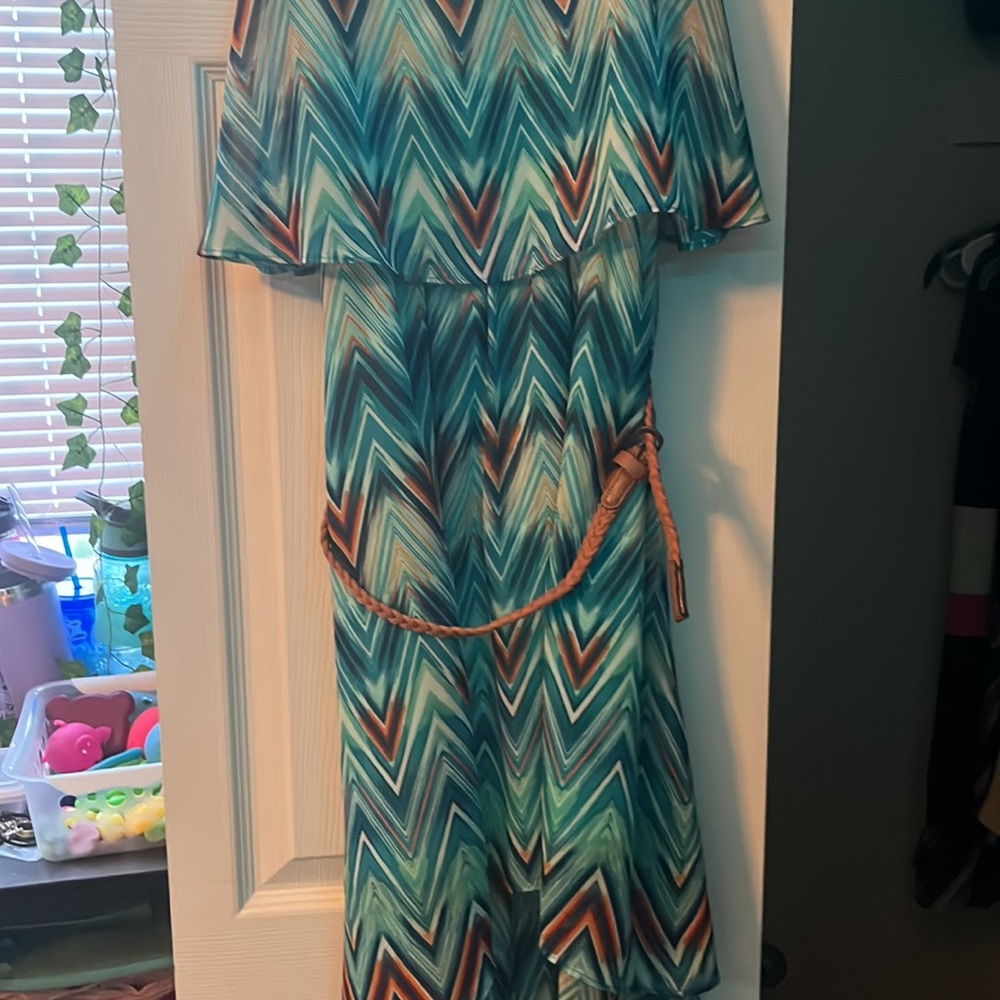 Dress - Picture 2 of 2